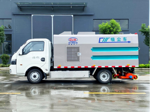 東風(fēng)華神CL5040TXCBEV型純電動(dòng)吸塵車