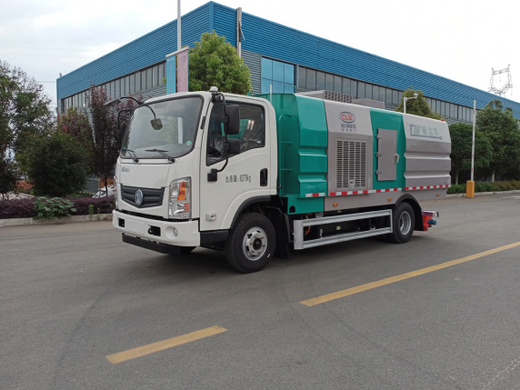 東風(fēng)華神CL5080TXCBEV型純電動(dòng)吸塵車