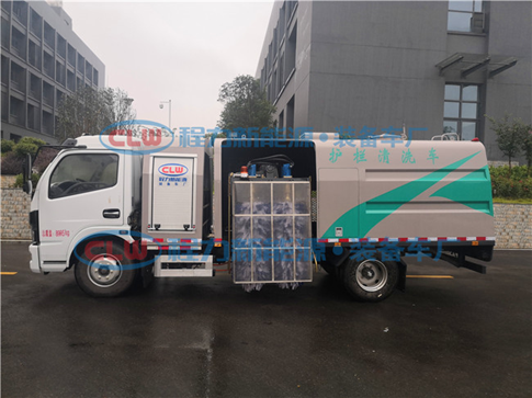 東風(fēng)CL5090GQXBEV型純電動護(hù)欄清洗車